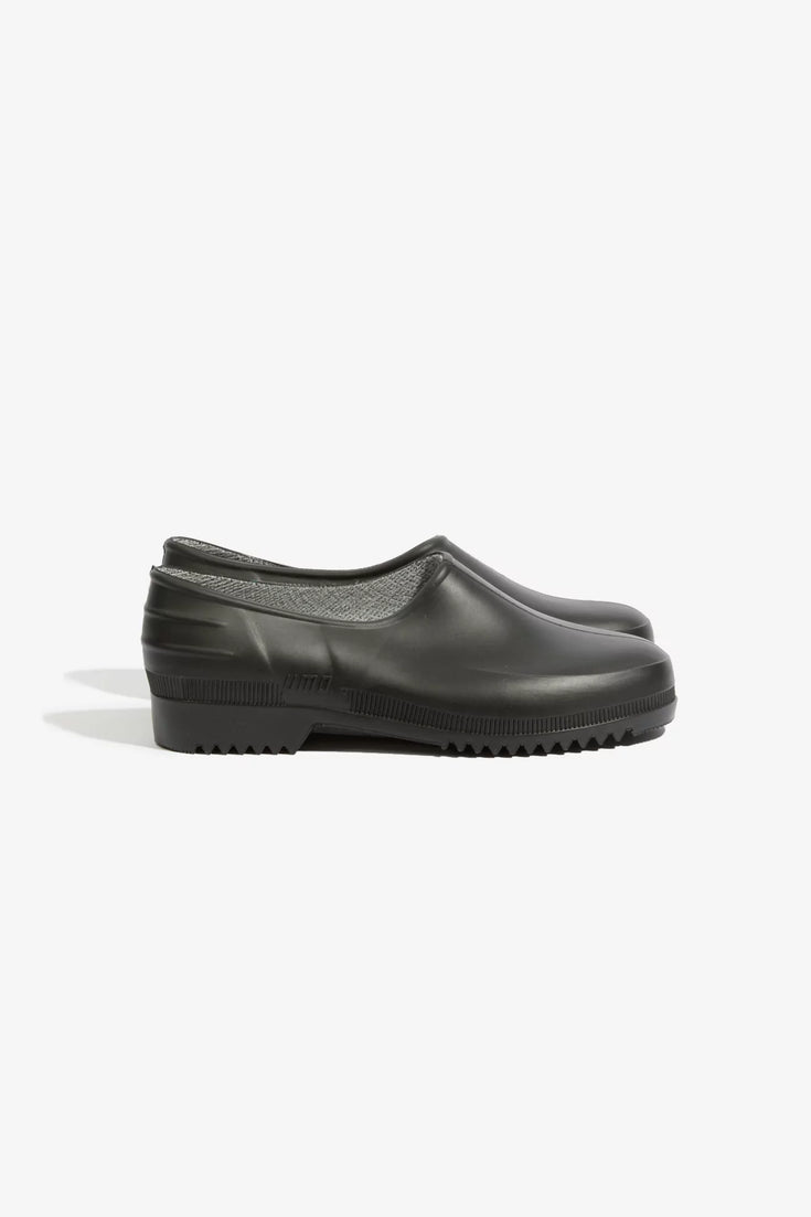 Gardenia Clog - Black *restock
